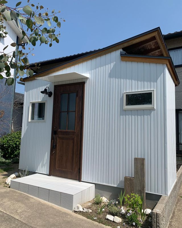久しぶりに工房での販売を再開します✨️

基本木曜日金曜日の10:00-16:00ですが、学校行事等ある日は時間変更などあると思うので、ストーリーの工房販売で確認してください😊

5月
18木、19金、25木、26金
10:00-16:00
扶桑町南山名森32-1
googleマップで出ます🚗 ³₃
※15時以降は通学路になるので気をつけて来てください🙏

1人でやってる小さなお店になります✿
作業しながらの対応になりますが、よろしくお願いします✨️

🌼🌼
#扶桑 #犬山 #江南 #小牧 #各務ヶ原 #天然色素アイシングクッキー 
#天然着色料  #手土産 #アイシングクッキー教室 
#アイシング #アイシングクッキー  #ロイヤルアイシング  #クッキー  #ノベルティ  #プチギフト #プレゼント 
#cokkie #icing #royalicing #icingcookies
#jolisfils⁡