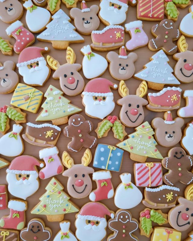 さきほど、ガレさんに納品しました✨⁡
⁡#クリスマスクッキー ⁡
#クリスマス⁡ 

よろしくお願いします😊

#ガレドゥワタナベ 
✳焼き菓子専門店Galle de watanabe
(愛知県江南市小折町八反畑８)

🌼🌼
#扶桑 #犬山 #江南 #小牧 #各務ヶ原 #天然色素アイシングクッキー 
#天然着色料  #手土産 #アイシングクッキー教室 
#アイシング #アイシングクッキー  #ロイヤルアイシング  #クッキー  #ノベルティ  #プチギフト #プレゼント 
#cokkie #icing #royalicing #icingcookies
#jolisfils⁡⁡
⁡