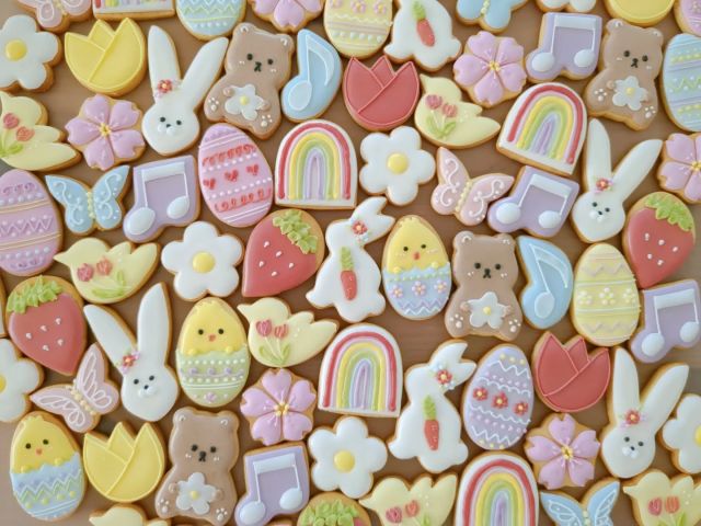#春クッキー 🌸

今週の工房販売をもちまして、
工房販売とオーダーを
少しお休みさせていただきます🙏

8年間走り続けてきた大好きなクッキー作りですが、自分の時間がなく家の事や畑など、もう少し土台をかためてから再開したいと思います。

ガレさんへの納品は続けていきます✨

よろしくお願いします✨

⁡𖤣𖥧𖥣𖡡𖥧𖤣
⁡⁡⁡
オールグルテンフリー⁡⁡
⁡天然色素・フードパウダーで色付け⁡
⁡⁡
🌷.*工房販売🌷.*⁡
⁡愛知県丹羽郡扶桑町大字南山名字森32-1
⁡木金 10:00-16:00⁡
変更もあるので⁡詳細はストーリーズをご確認くださいꕤ.｡
⁡⁡⁡
⁡⁡
⁡𖤣𖥧𖡼.𖤣𖥧
⁡⁡
⁡🌼🌼
#扶桑 #犬山 #江南 #小牧 #各務ヶ原 #天然色素アイシングクッキー #米粉クッキー #米粉アイシングクッキー 
#天然着色料  #手土産 #アイシングクッキー教室 
#アイシング #アイシングクッキー  #ロイヤルアイシング  #クッキー  #ノベルティ  #プチギフト #プレゼント 
#cokkie #icing #royalicing #icingcookies
#jolisfils⁡⁡
⁡⁡